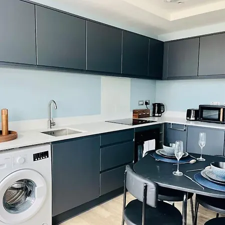 Beautifully Presented One Bedroom Apt Close To Old Trafford Stadium Manchester Exterior photo
