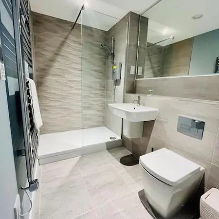 Beautifully Presented One Bedroom Apt Close To Old Trafford Stadium Manchester Exterior photo