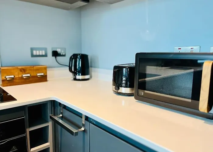 Beautifully Presented One Bedroom Apt Close To Old Trafford Stadium